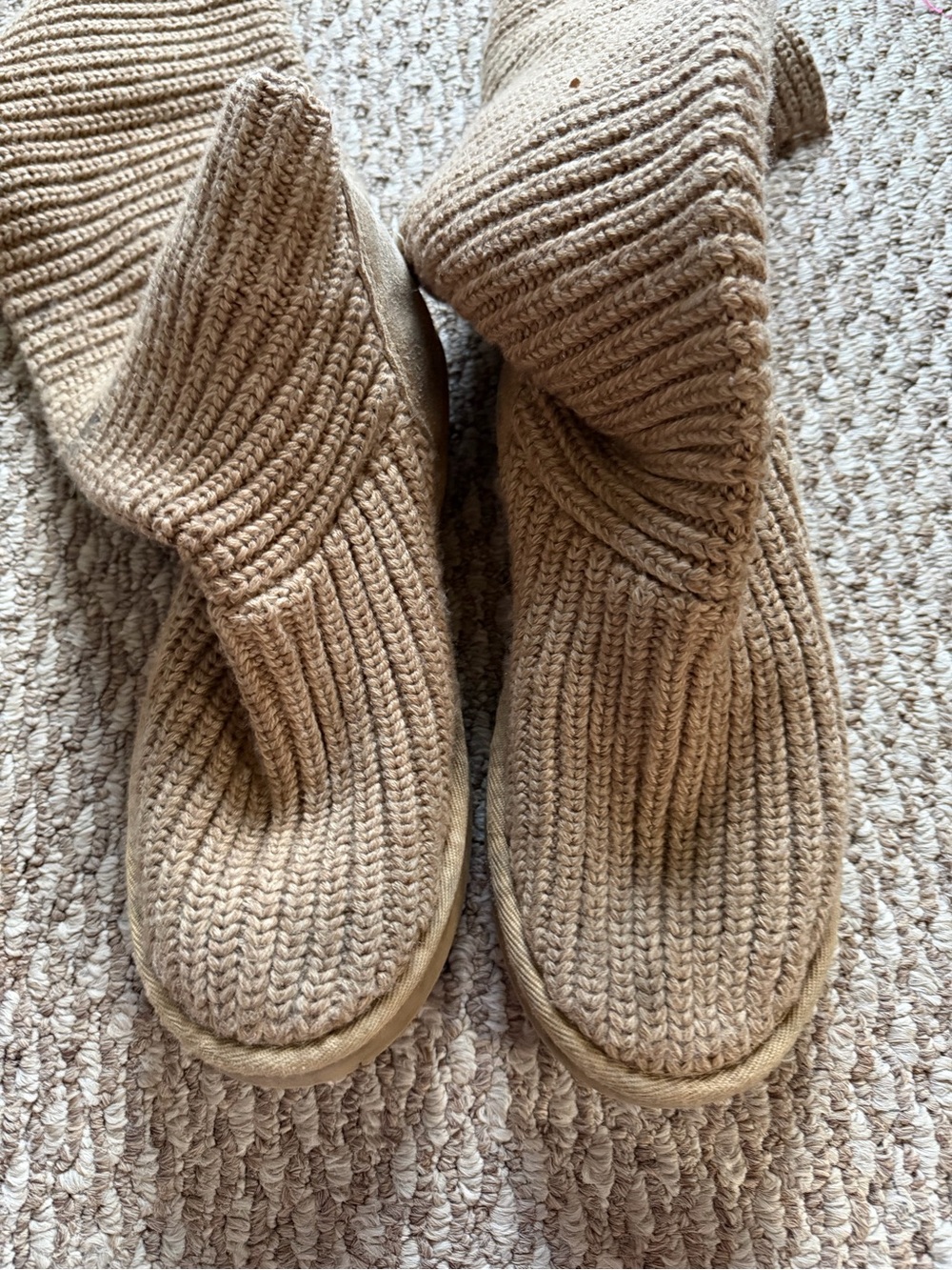 Ugg classic Cardy boots - Picture 2 of 6